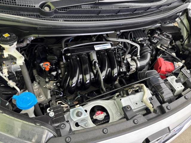 フリード Ｇホンダセンシング　新品タイヤ／保証書／純正　ＳＤナビ／ホンダセンシング／両側電動スライドドア／シートヒーター　前席／車線逸脱防止支援システム／シート　ハーフレザー／ドライブレコーダー　前後／ヘッドランプ　ＬＥＤ　禁煙車（60枚目）