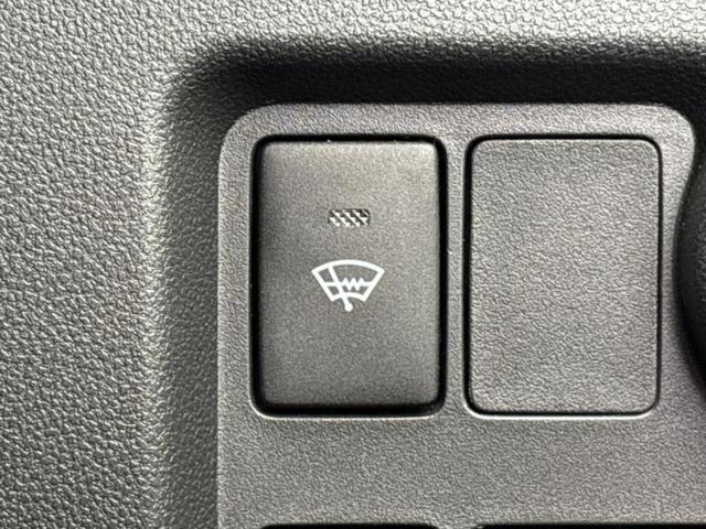 パッソ モーダ　保証書／純正　ＳＤナビ／衝突安全装置／全方位モニター／ヘッドランプ　ＬＥＤ／Ｂｌｕｅｔｏｏｔｈ接続／ＥＴＣ／ＥＢＤ付ＡＢＳ／横滑り防止装置／アイドリングストップ／フルセグＴＶ／エアバッグ　運転席（28枚目）