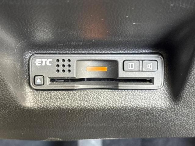 シャトル ハイブリッドX 保証書/純正 SDナビ/衝突安全装置/シート ハーフレザー/ヘッドランプ LED/Bluetooth接続/ETC/EBD付ABS/横滑り防止装置/アイドリングストップ/バックモニター/フルセグTV(17枚目)