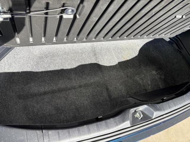 ヴォクシー ZSキラメキ3 保証書/純正 10インチ SDナビ/フリップダウンモニター 純正 12.1インチ/衝突安全装置/両側電動スライドドア/車線逸脱防止支援システム/シート ハーフレザー 衝突被害軽減システム バックカメラ(28枚目)