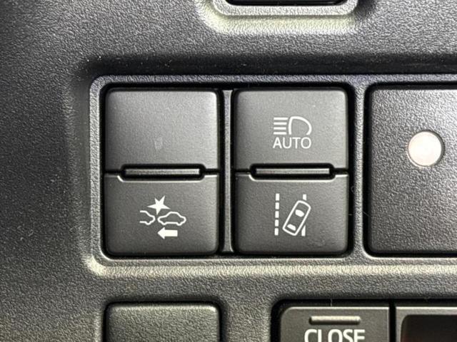 ヴォクシー ZSキラメキ3 保証書/純正 10インチ SDナビ/フリップダウンモニター 純正 12.1インチ/衝突安全装置/両側電動スライドドア/車線逸脱防止支援システム/シート ハーフレザー 衝突被害軽減システム バックカメラ(31枚目)