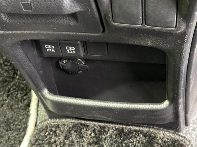 ヴォクシー ZSキラメキ3 保証書/純正 10インチ SDナビ/フリップダウンモニター 純正 12.1インチ/衝突安全装置/両側電動スライドドア/車線逸脱防止支援システム/シート ハーフレザー 衝突被害軽減システム バックカメラ(46枚目)