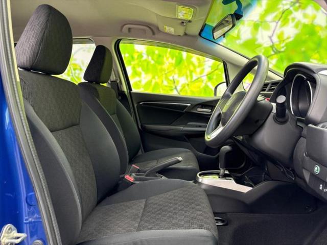 フィット １３Ｇ・Ｆパッケージ　保証書／純正　ＳＤナビ／Ｂｌｕｅｔｏｏｔｈ接続／ＥＢＤ付ＡＢＳ／横滑り防止装置／アイドリングストップ／ワンセグＴＶ／ＤＶＤ／エアバッグ　運転席／エアバッグ　助手席／衝突安全ボディ／パワーウインドウ（4枚目）