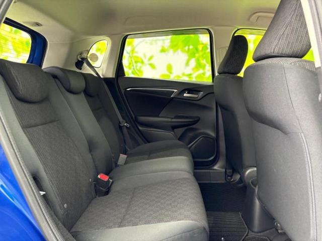 フィット １３Ｇ・Ｆパッケージ　保証書／純正　ＳＤナビ／Ｂｌｕｅｔｏｏｔｈ接続／ＥＢＤ付ＡＢＳ／横滑り防止装置／アイドリングストップ／ワンセグＴＶ／ＤＶＤ／エアバッグ　運転席／エアバッグ　助手席／衝突安全ボディ／パワーウインドウ（5枚目）