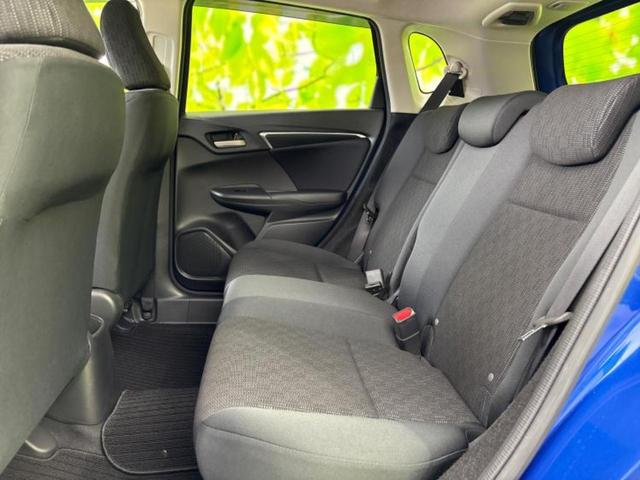 フィット １３Ｇ・Ｆパッケージ　保証書／純正　ＳＤナビ／Ｂｌｕｅｔｏｏｔｈ接続／ＥＢＤ付ＡＢＳ／横滑り防止装置／アイドリングストップ／ワンセグＴＶ／ＤＶＤ／エアバッグ　運転席／エアバッグ　助手席／衝突安全ボディ／パワーウインドウ（7枚目）