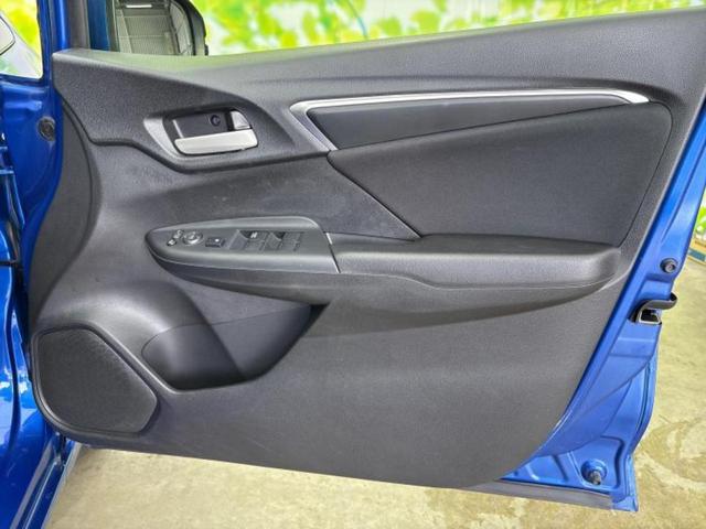 フィット １３Ｇ・Ｆパッケージ　保証書／純正　ＳＤナビ／Ｂｌｕｅｔｏｏｔｈ接続／ＥＢＤ付ＡＢＳ／横滑り防止装置／アイドリングストップ／ワンセグＴＶ／ＤＶＤ／エアバッグ　運転席／エアバッグ　助手席／衝突安全ボディ／パワーウインドウ（19枚目）