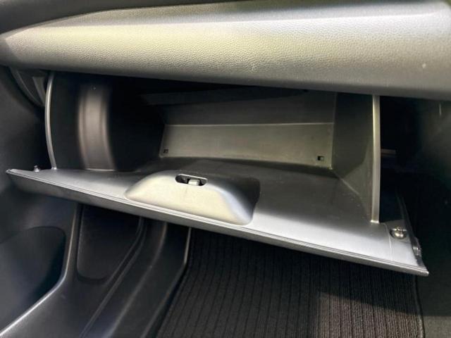 フィット １３Ｇ・Ｆパッケージ　保証書／純正　ＳＤナビ／Ｂｌｕｅｔｏｏｔｈ接続／ＥＢＤ付ＡＢＳ／横滑り防止装置／アイドリングストップ／ワンセグＴＶ／ＤＶＤ／エアバッグ　運転席／エアバッグ　助手席／衝突安全ボディ／パワーウインドウ（32枚目）