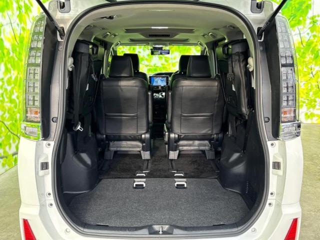 ヴォクシー ZS 新品タイヤ/サンルーフ/保証書/純正 10インチ SDナビ/トヨタセーフティセンス/両側電動スライドドア/ヘッドランプ LED/Bluetooth接続/ETC/EBD付ABS/横滑り防止装置(26枚目)