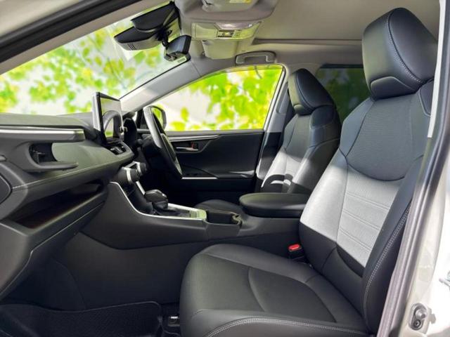RAV4 4WD G Zパッケージ パノラマルーフ/モデリスタエアロ/保証書/純正 10インチ SDナビ/デジタルインナーミラー/トヨタセーフティセンス/シートヒーター/パノラミックビューモニター/車線逸脱防止支援システム/シート 合皮(6枚目)