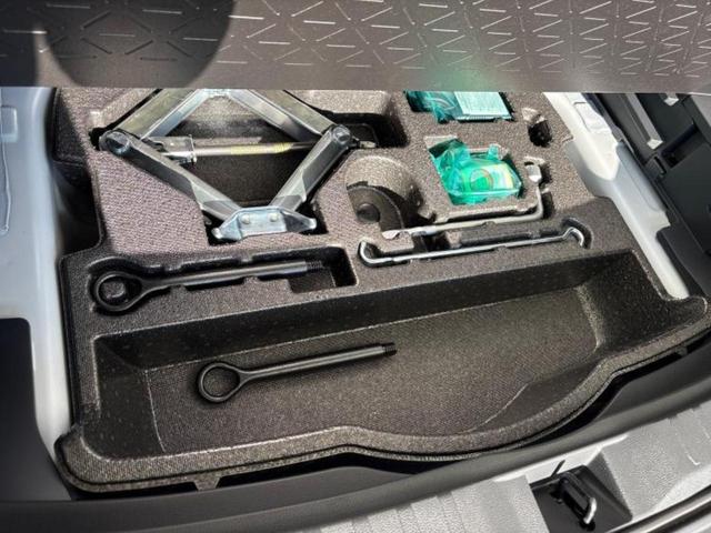 RAV4 4WD G Zパッケージ パノラマルーフ/モデリスタエアロ/保証書/純正 10インチ SDナビ/デジタルインナーミラー/トヨタセーフティセンス/シートヒーター/パノラミックビューモニター/車線逸脱防止支援システム/シート 合皮(25枚目)