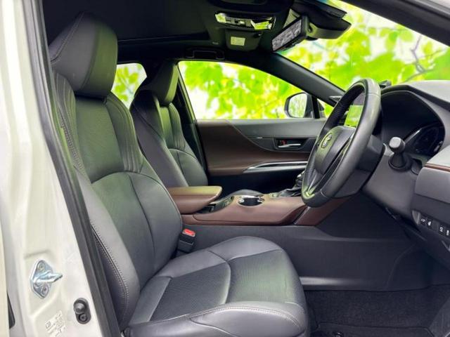 ハリアー Ｚレザーパッケージ　パノラマルーフ／純正エアロ／ＪＢＬ／ディスプレイオーディオ＋ナビ１２．３インチ／デジタルインナーミラー／トヨタセーフティセンス／エアーシート　前席／車線逸脱防止支援システム／シート　フルレザー（4枚目）