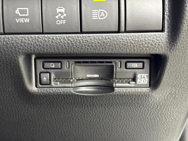 ハリアー Ｚレザーパッケージ　パノラマルーフ／純正エアロ／ＪＢＬ／ディスプレイオーディオ＋ナビ１２．３インチ／デジタルインナーミラー／トヨタセーフティセンス／エアーシート　前席／車線逸脱防止支援システム／シート　フルレザー（18枚目）