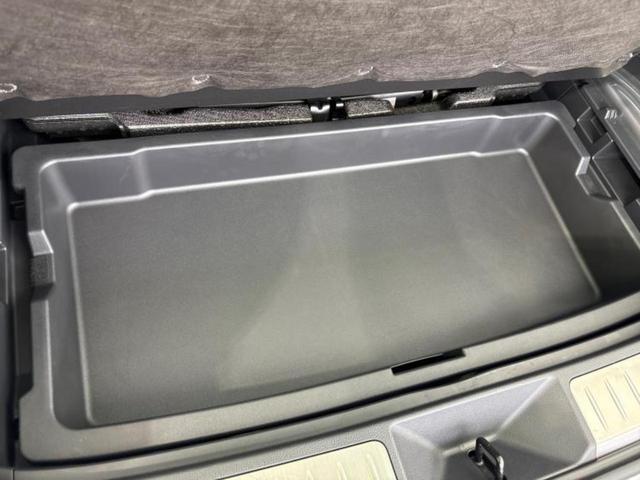 ハリアー Ｚレザーパッケージ　パノラマルーフ／純正エアロ／ＪＢＬ／ディスプレイオーディオ＋ナビ１２．３インチ／デジタルインナーミラー／トヨタセーフティセンス／エアーシート　前席／車線逸脱防止支援システム／シート　フルレザー（25枚目）