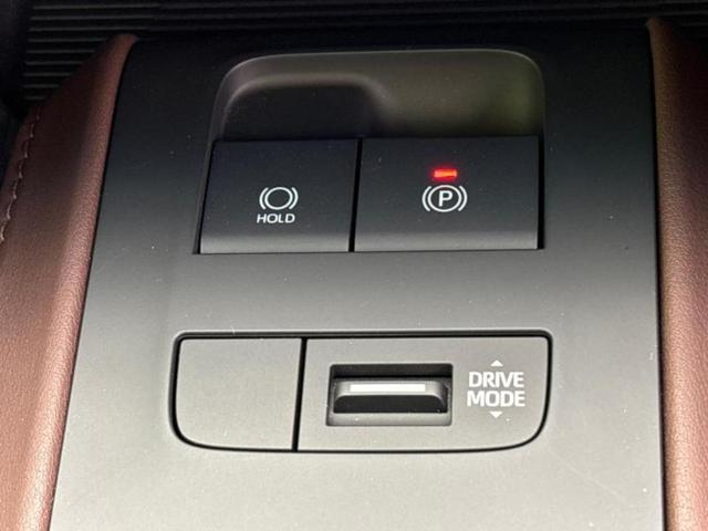 ハリアー Ｚレザーパッケージ　パノラマルーフ／純正エアロ／ＪＢＬ／ディスプレイオーディオ＋ナビ１２．３インチ／デジタルインナーミラー／トヨタセーフティセンス／エアーシート　前席／車線逸脱防止支援システム／シート　フルレザー（28枚目）