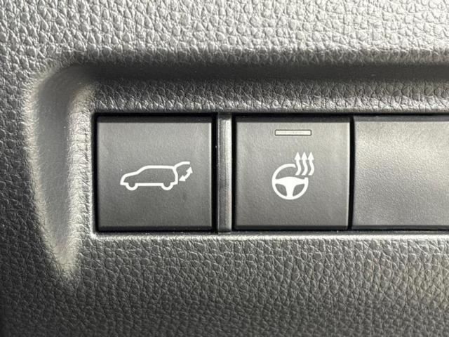 ハリアー Ｚレザーパッケージ　パノラマルーフ／純正エアロ／ＪＢＬ／ディスプレイオーディオ＋ナビ１２．３インチ／デジタルインナーミラー／トヨタセーフティセンス／エアーシート　前席／車線逸脱防止支援システム／シート　フルレザー（30枚目）