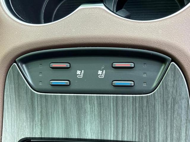 ハリアー Ｚレザーパッケージ　パノラマルーフ／純正エアロ／ＪＢＬ／ディスプレイオーディオ＋ナビ１２．３インチ／デジタルインナーミラー／トヨタセーフティセンス／エアーシート　前席／車線逸脱防止支援システム／シート　フルレザー（31枚目）