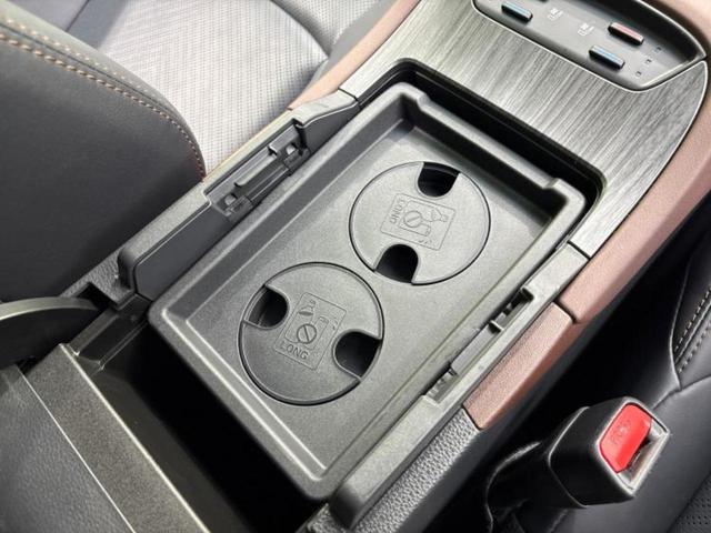 ハリアー Ｚレザーパッケージ　パノラマルーフ／純正エアロ／ＪＢＬ／ディスプレイオーディオ＋ナビ１２．３インチ／デジタルインナーミラー／トヨタセーフティセンス／エアーシート　前席／車線逸脱防止支援システム／シート　フルレザー（36枚目）