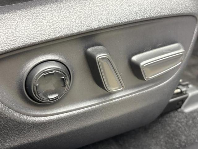 ハリアー Ｚレザーパッケージ　パノラマルーフ／純正エアロ／ＪＢＬ／ディスプレイオーディオ＋ナビ１２．３インチ／デジタルインナーミラー／トヨタセーフティセンス／エアーシート　前席／車線逸脱防止支援システム／シート　フルレザー（51枚目）