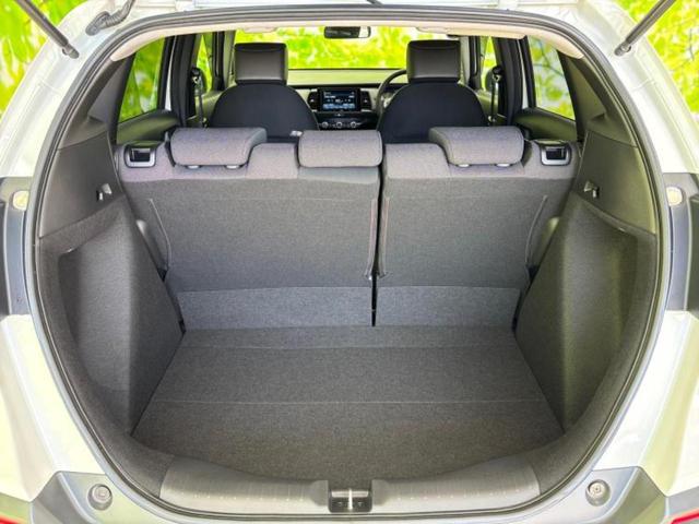 フィット クロスター　保証書／ディスプレイオーディオ／ホンダセンシング／車線逸脱防止支援システム／シート　ハーフレザー／ドライブレコーダー　前後／ヘッドランプ　ＬＥＤ／ＵＳＢジャック／Ｂｌｕｅｔｏｏｔｈ接続／ＥＴＣ　記録簿（8枚目）