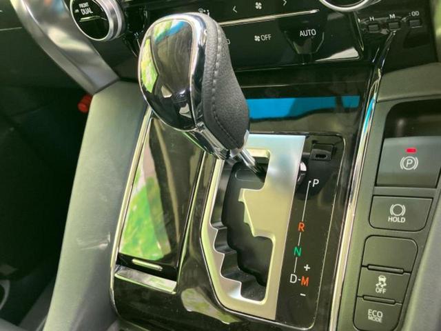 アルファード Ｓ　Ｃパッケージ　純正　１０インチ　メモリーナビ／フリップダウンモニター　純正　１２．１インチ／デジタルインナーミラー／トヨタセーフティセンス／両側電動スライドドア／シートヒーター　前席／車線逸脱防止支援システム（18枚目）