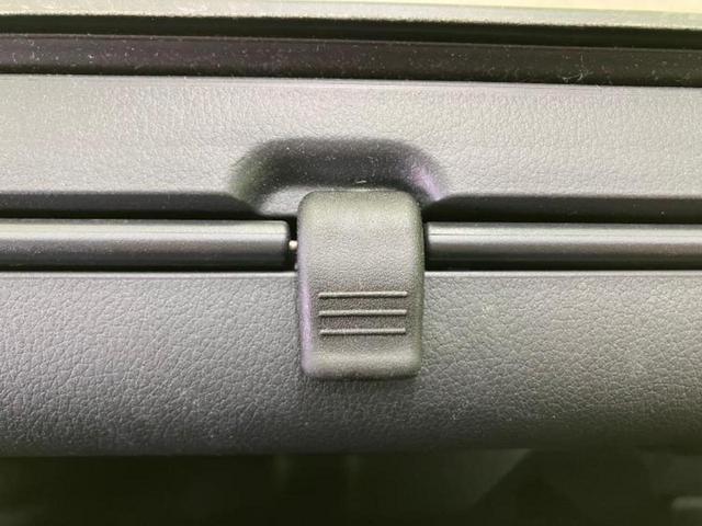 ルーミー カスタムＧ　新品タイヤ／保証書／社外　ＳＤナビ／両側電動スライドドア／全方位モニター／ヘッドランプ　ＬＥＤ／ＵＳＢジャック／Ｂｌｕｅｔｏｏｔｈ接続／ＥＴＣ／ＥＢＤ付ＡＢＳ／横滑り防止装置／アイドリングストップ（16枚目）