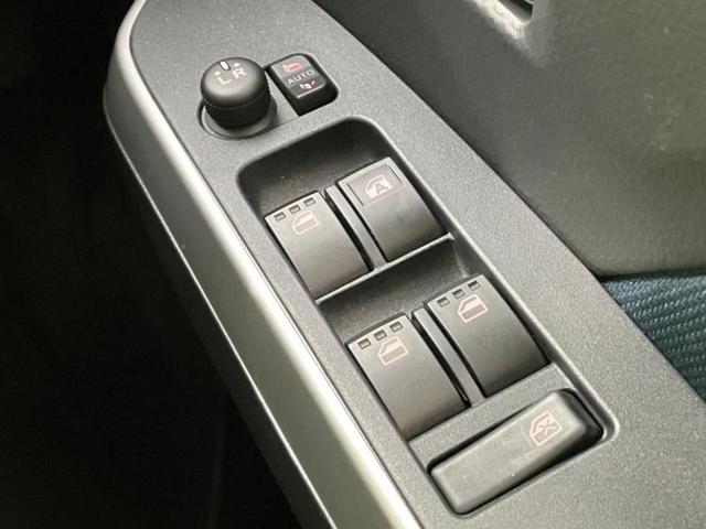 ルーミー カスタムＧ　新品タイヤ／保証書／社外　ＳＤナビ／両側電動スライドドア／全方位モニター／ヘッドランプ　ＬＥＤ／ＵＳＢジャック／Ｂｌｕｅｔｏｏｔｈ接続／ＥＴＣ／ＥＢＤ付ＡＢＳ／横滑り防止装置／アイドリングストップ（17枚目）