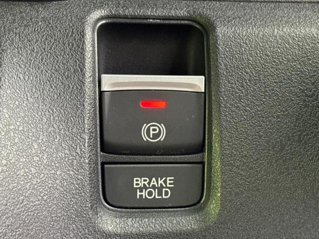 Ｎ－ＢＯＸカスタム ヒョウジュン　保証書／ホンダセンシング／電動スライドドア／シートヒーター　前席／車線逸脱防止支援システム／ヘッドランプ　ＬＥＤ／ＥＢＤ付ＡＢＳ／横滑り防止装置／アイドリングストップ／禁煙車／エアバッグ　運転席（17枚目）