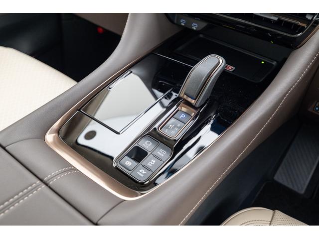 アルファードハイブリッド エグゼクティブラウンジ MC後モデル プレミアムナッパ本革(ニュートラルベージュ) ユニバーサルステップ 14インチリヤシートエンターテインメントシステム JBLプレミアムサウンド 純正ドライブレコーダー 17インチAW(28枚目)