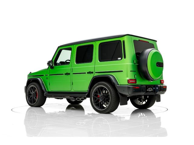 Gクラス G63 マグノヒーローエディション 50台限定車 電動サイドステップ Gmanufakturプログラムプラス AMGナイトパッケージ2 AMGカーボンファイバーインテリアトリム 22インチAMGホイール 純正ドライブレコーダー(5枚目)