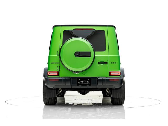 Gクラス G63 マグノヒーローエディション 50台限定車 電動サイドステップ Gmanufakturプログラムプラス AMGナイトパッケージ2 AMGカーボンファイバーインテリアトリム 22インチAMGホイール 純正ドライブレコーダー(6枚目)