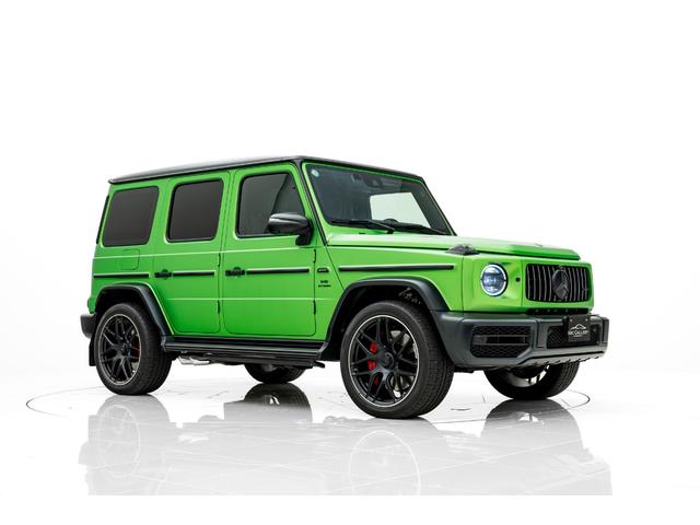 Gクラス G63 マグノヒーローエディション 50台限定車 電動サイドステップ Gmanufakturプログラムプラス AMGナイトパッケージ2 AMGカーボンファイバーインテリアトリム 22インチAMGホイール 純正ドライブレコーダー(9枚目)