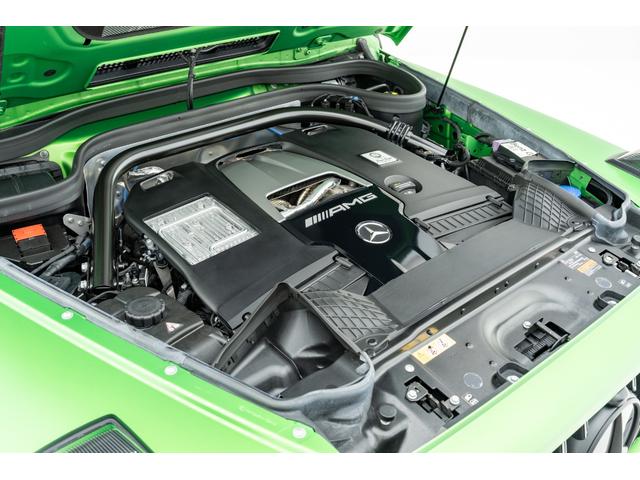 Gクラス G63 マグノヒーローエディション 50台限定車 電動サイドステップ Gmanufakturプログラムプラス AMGナイトパッケージ2 AMGカーボンファイバーインテリアトリム 22インチAMGホイール 純正ドライブレコーダー(18枚目)