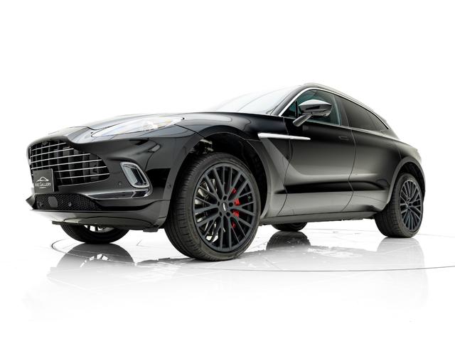 DBX ベースグレード オニキスブラック 23インチ鍛造AW(テクスチャードブラック) パノラミックガラスルーフ SpicyRedインテリアステッチ レーダー探知機 ドライブレコーダー(前後方)(11枚目)