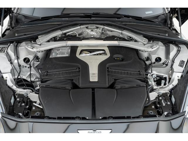 DBX ベースグレード オニキスブラック 23インチ鍛造AW(テクスチャードブラック) パノラミックガラスルーフ SpicyRedインテリアステッチ レーダー探知機 ドライブレコーダー(前後方)(16枚目)