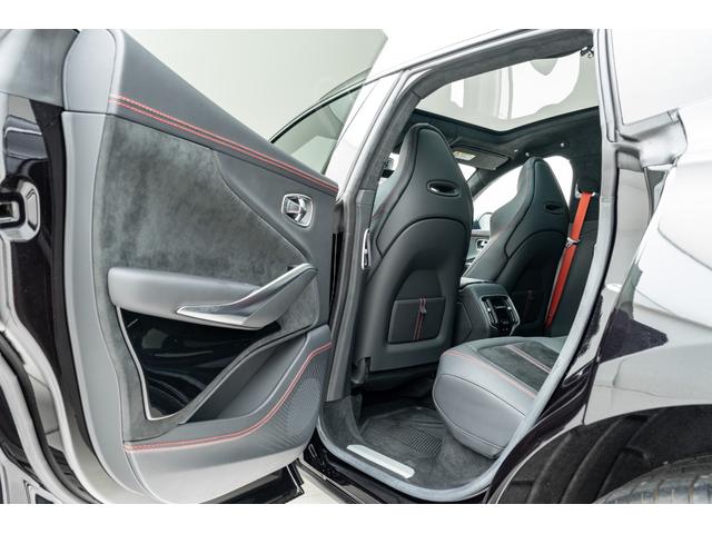 DBX ベースグレード オニキスブラック 23インチ鍛造AW(テクスチャードブラック) パノラミックガラスルーフ SpicyRedインテリアステッチ レーダー探知機 ドライブレコーダー(前後方)(31枚目)