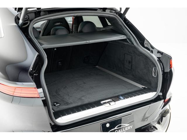 DBX ベースグレード オニキスブラック 23インチ鍛造AW(テクスチャードブラック) パノラミックガラスルーフ SpicyRedインテリアステッチ レーダー探知機 ドライブレコーダー(前後方)(36枚目)