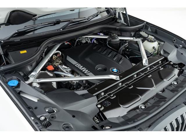 X7 xDrive 40d Mスポーツ Mスポーツプロ 6人乗りコンフォートシート Bowers&Wilkins ダイヤモンド・サラウンド・サウンド・システム ブラックレザーインテリア 純正22AW スカイラウンジパノラマガラスサンルーフ(16枚目)