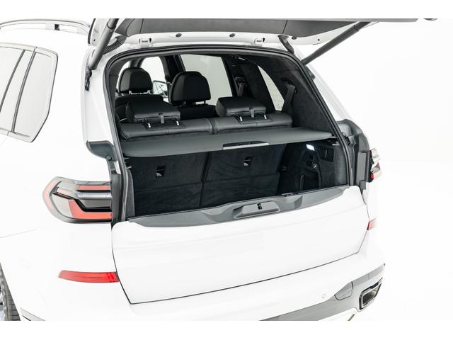 X7 xDrive 40d Mスポーツ Mスポーツプロ 6人乗りコンフォートシート Bowers&Wilkins ダイヤモンド・サラウンド・サウンド・システム ブラックレザーインテリア 純正22AW スカイラウンジパノラマガラスサンルーフ(41枚目)