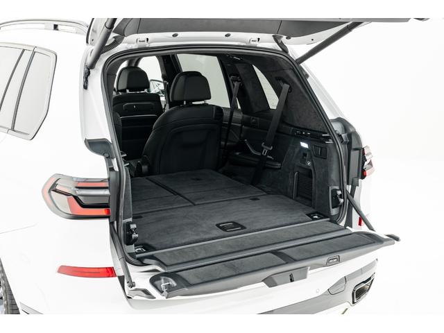 X7 xDrive 40d Mスポーツ Mスポーツプロ 6人乗りコンフォートシート Bowers&Wilkins ダイヤモンド・サラウンド・サウンド・システム ブラックレザーインテリア 純正22AW スカイラウンジパノラマガラスサンルーフ(43枚目)