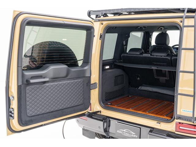 Gクラス G400d プロフェッショナルエディション 50台限定車 エクスクルーシブナッパレザーシート(ダイヤモンドステッチ入り) チェリーウッドラゲッジフロア ナイトPKG2 ウッドインテリアトリム デジタルミラー(16枚目)