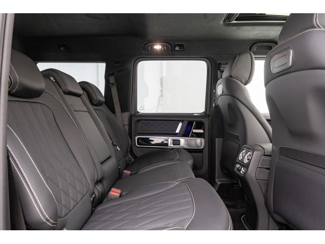 Gクラス G400d プロフェッショナルエディション 50台限定車 エクスクルーシブナッパレザーシート(ダイヤモンドステッチ入り) チェリーウッドラゲッジフロア ナイトPKG2 ウッドインテリアトリム デジタルミラー(24枚目)