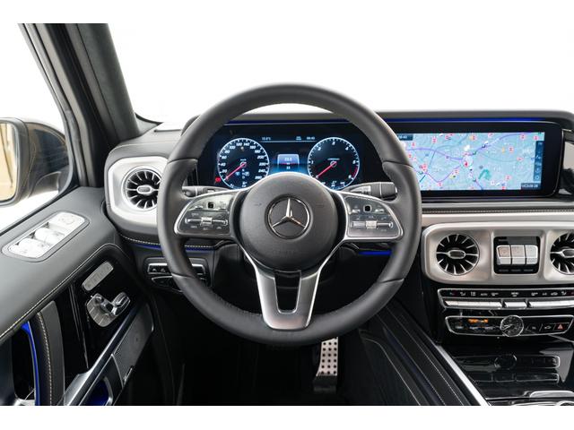 Gクラス G400d プロフェッショナルエディション 50台限定車 エクスクルーシブナッパレザーシート(ダイヤモンドステッチ入り) チェリーウッドラゲッジフロア ナイトPKG2 ウッドインテリアトリム デジタルミラー(27枚目)