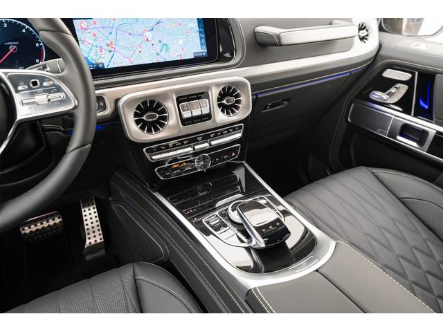 Gクラス G400d プロフェッショナルエディション 50台限定車 エクスクルーシブナッパレザーシート(ダイヤモンドステッチ入り) チェリーウッドラゲッジフロア ナイトPKG2 ウッドインテリアトリム デジタルミラー(28枚目)