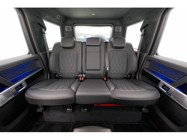 Gクラス G400d プロフェッショナルエディション 50台限定車 エクスクルーシブナッパレザーシート(ダイヤモンドステッチ入り) チェリーウッドラゲッジフロア ナイトPKG2 ウッドインテリアトリム デジタルミラー(32枚目)