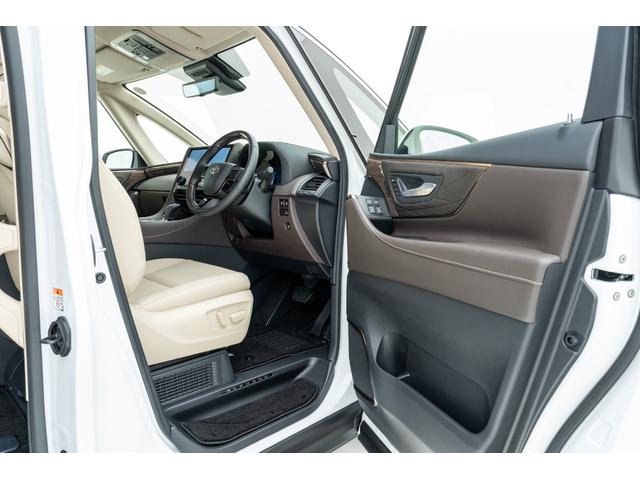 アルファードハイブリッド エグゼクティブラウンジ MC後モデル 寒冷地仕様 プレミアムナッパ本革(ニュートラルベージュ) ユニバーサルステップ 14インチリヤシートエンターテインメントシステム JBLプレミアムサウンドシステム 純正ドライブレコーダー(20枚目)