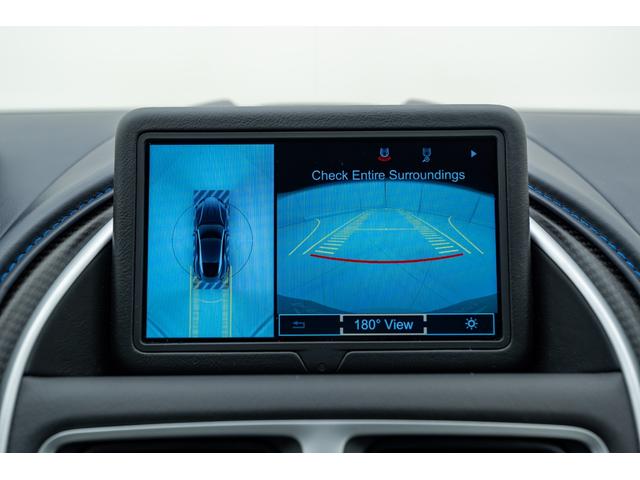 DB11 AMR マットプロテクションフィルム施工済 カーボンインテリア アルカンターラヘッドライニング コートダジュールブルーステッチ ネクサスキルティングシート AMR20インチ鍛造AW パラノミックカメラ(25枚目)