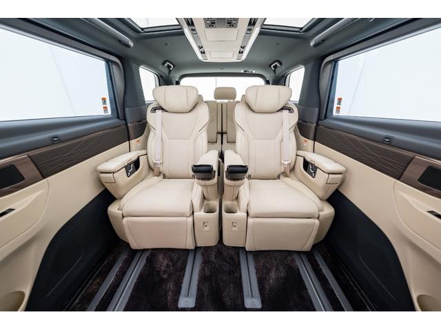 アルファードハイブリッド エグゼクティブラウンジ　ＭＣ後モデル　プレミアムナッパ本革（ニュートラルベージュ）　ユニバーサルステップ　寒冷地仕様　純正フロアマットセット　１４インチリヤシートエンターテインメントシステム　ＪＢＬプレミアムサウンドシステム（42枚目）