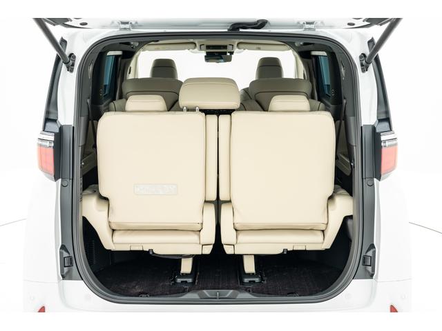 アルファードハイブリッド エグゼクティブラウンジ　ＭＣ後モデル　プレミアムナッパ本革（ニュートラルベージュ）　ユニバーサルステップ　寒冷地仕様　純正フロアマットセット　１４インチリヤシートエンターテインメントシステム　ＪＢＬプレミアムサウンドシステム（44枚目）