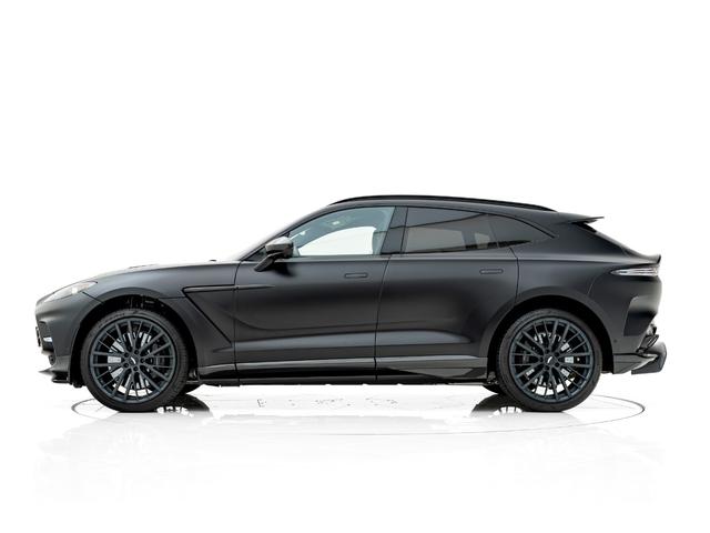 DBX 707 カーボンファイバーエクステリア パノラミックサンルーフ 23インチAW ドライブレコーダー レーダー探知機(4枚目)