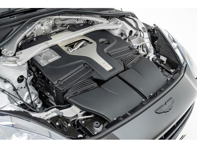 DBX 707 カーボンファイバーエクステリア パノラミックサンルーフ 23インチAW ドライブレコーダー レーダー探知機(17枚目)